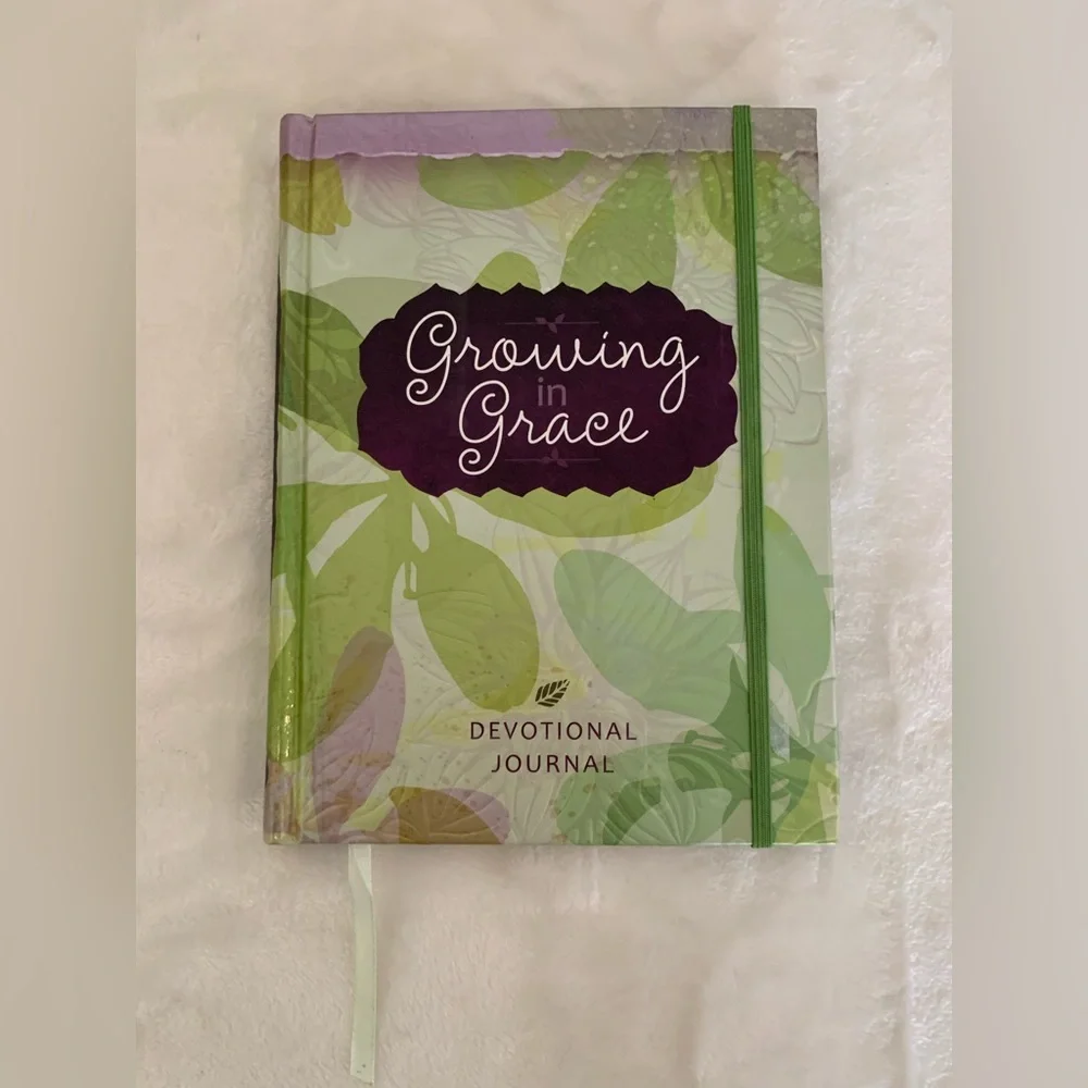 Growing in Grace Devotional Journal (NWOT) - Picture 2 of 7